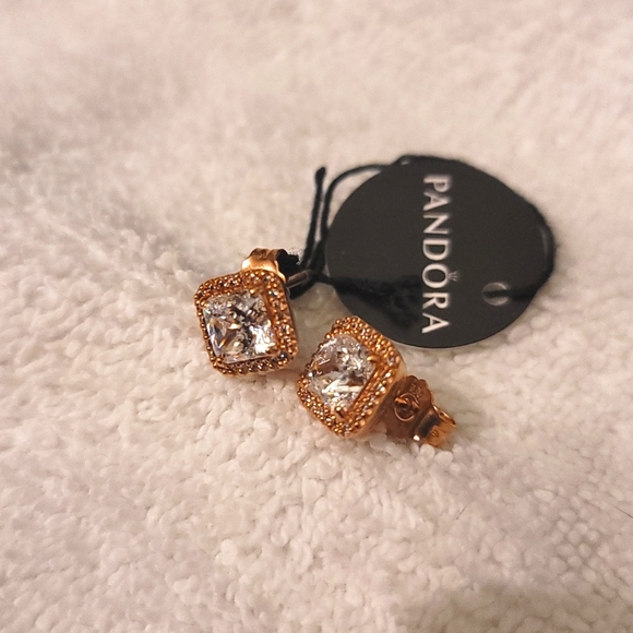 Pandora Sparkle Halo Stud Earring - Picture 1 of 2